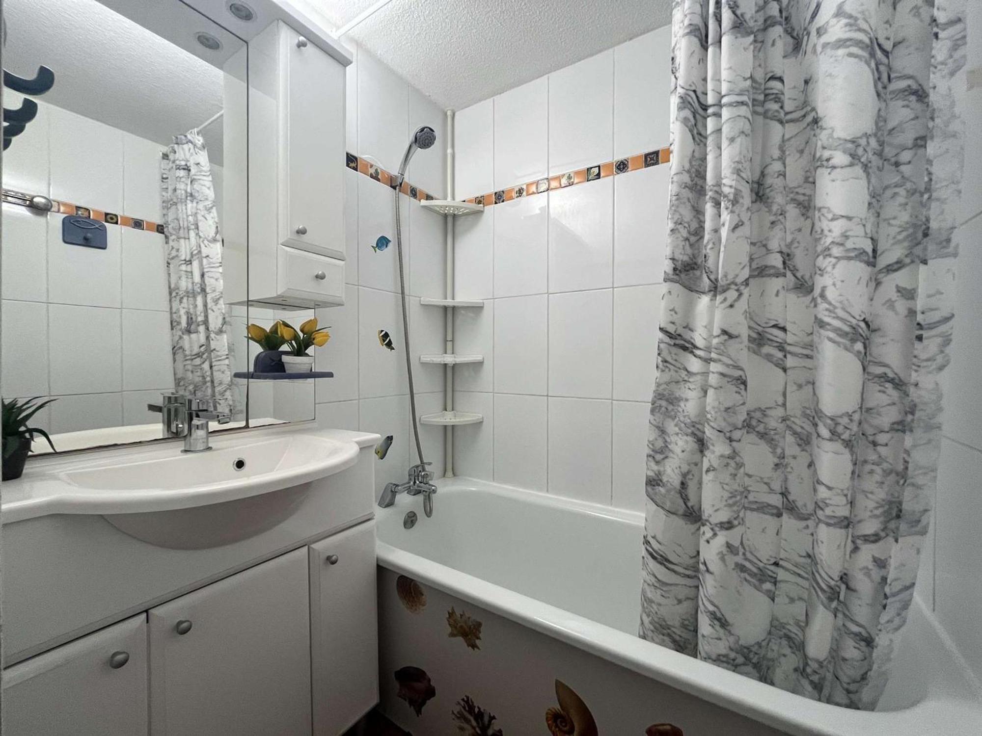 Maison 2 Pieces/Mezzanine, 6 Couchages, Terrasse Spacieuse, Piscine Et Parking Prive A Gruissan - Fr-1-229-332 Bagian luar foto